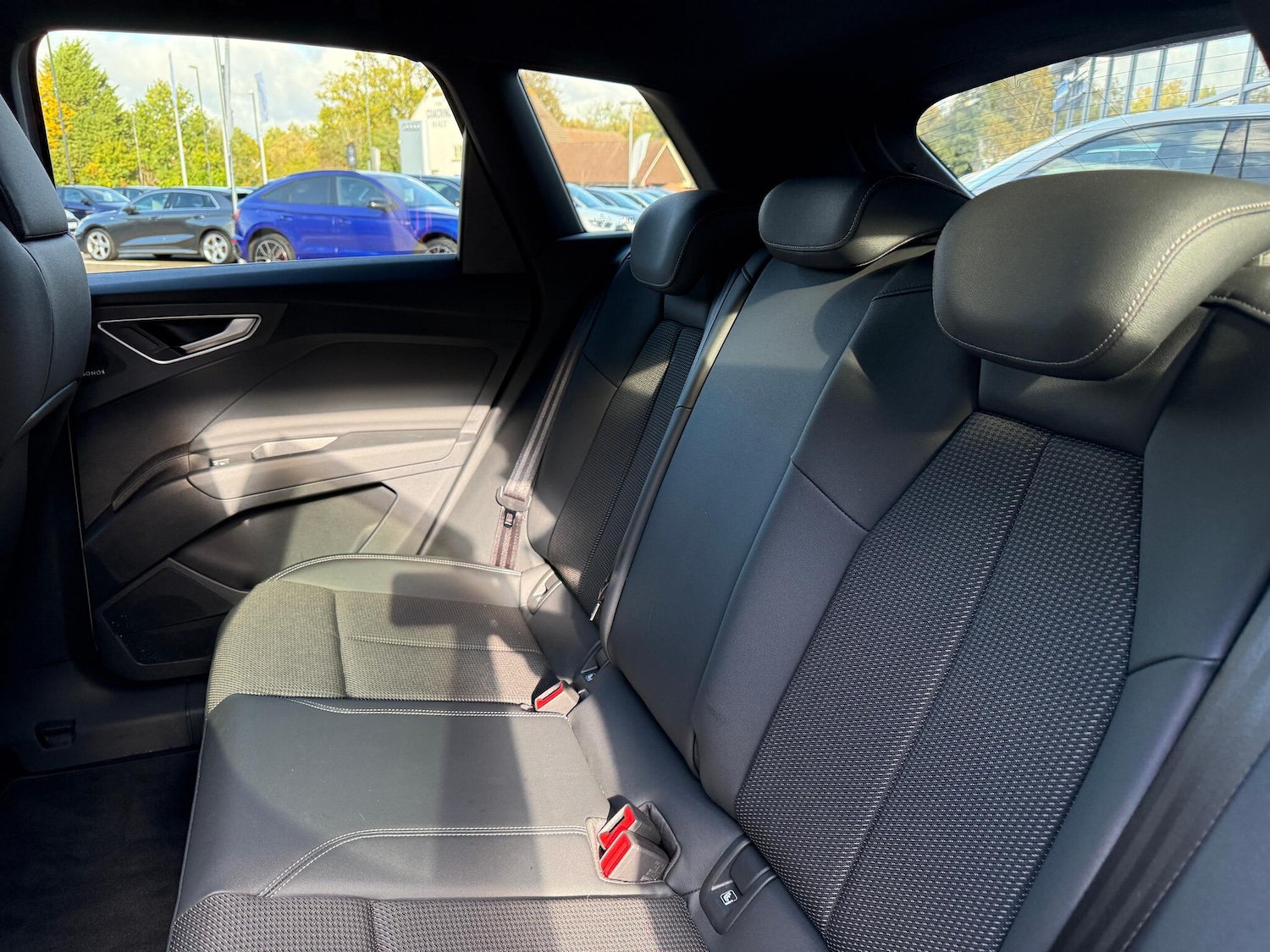 Used Audi Q4 e-tron 2022 for sale - 76377549: Photo 55