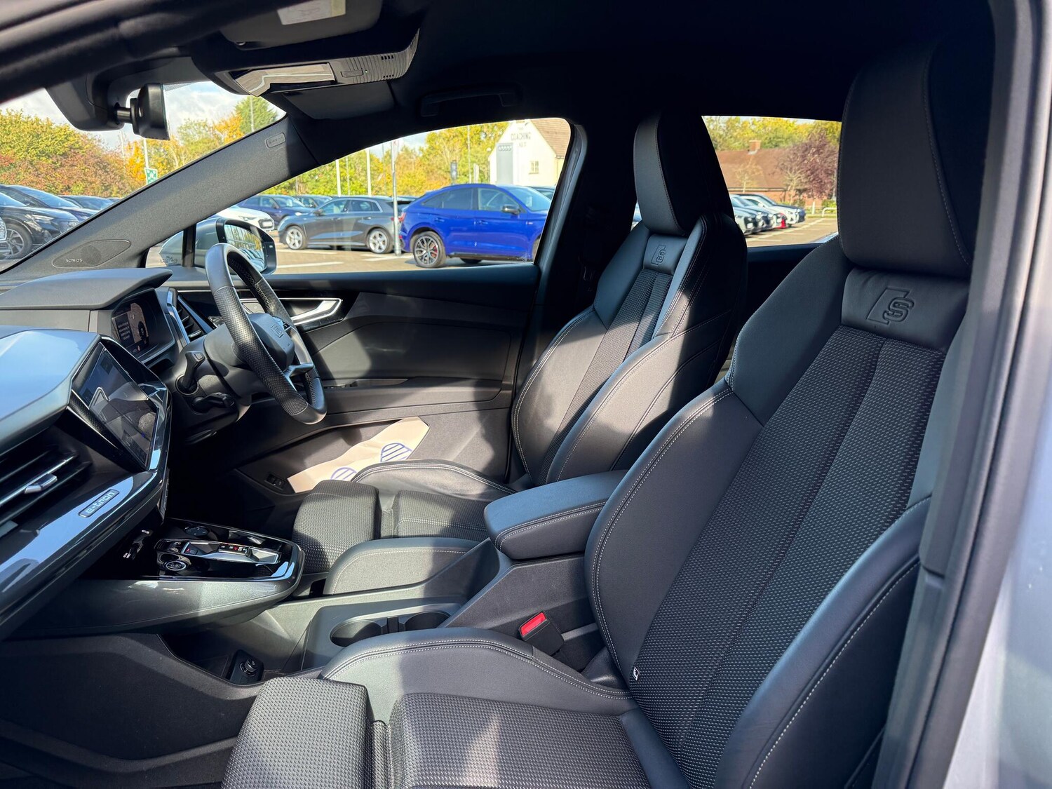 Used Audi Q4 e-tron 2022 for sale - 76377549: Photo 57