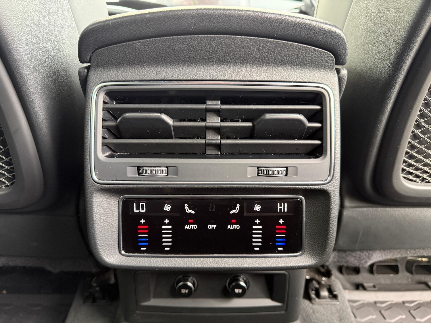 Used Audi Q7 2022 for sale - 76432179: Photo 30