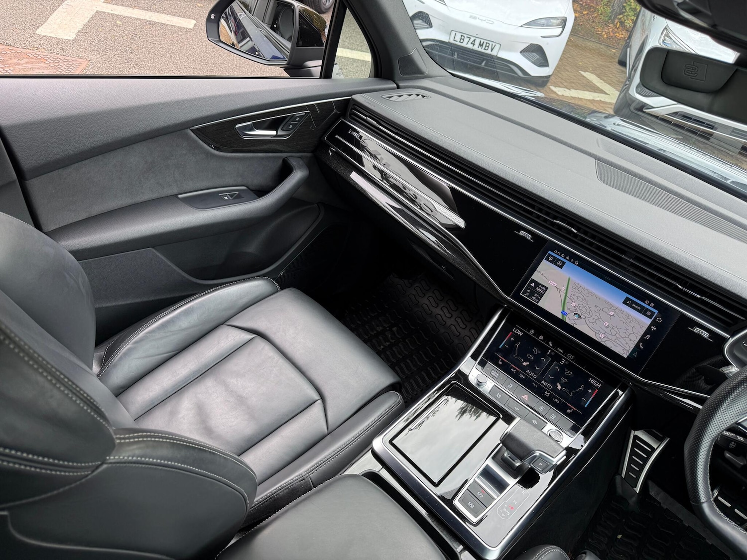 Used Audi Q7 2022 for sale - 76432179: Photo 42