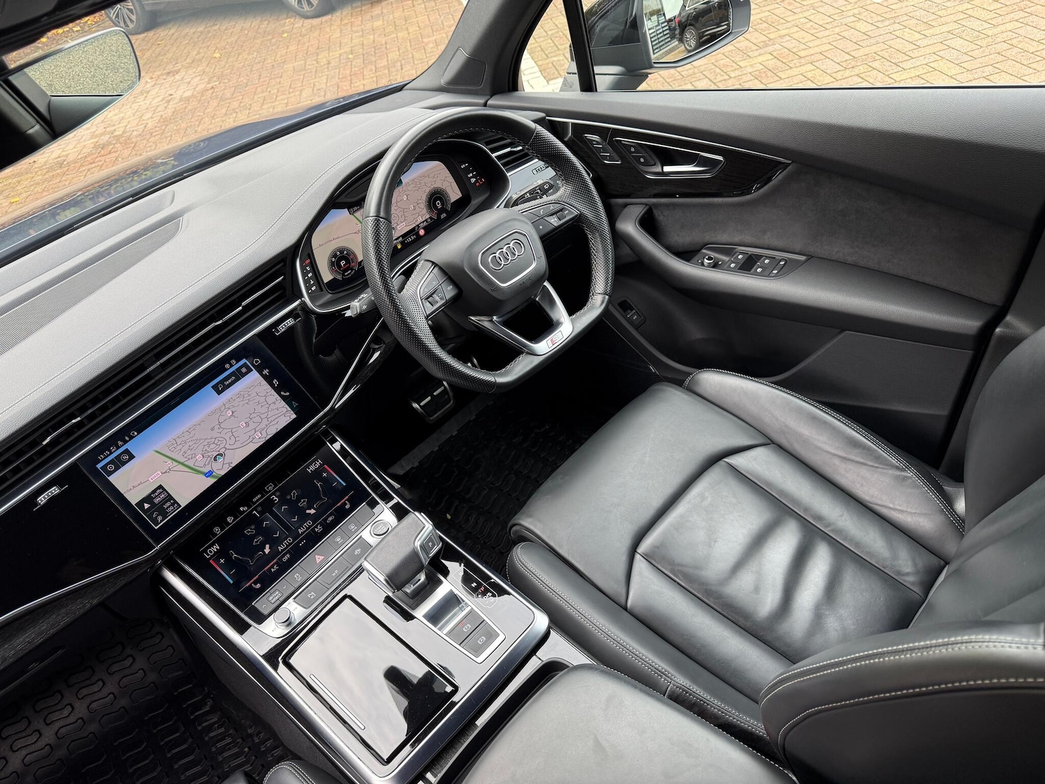 Used Audi Q7 2022 for sale - 76432179: Photo 44