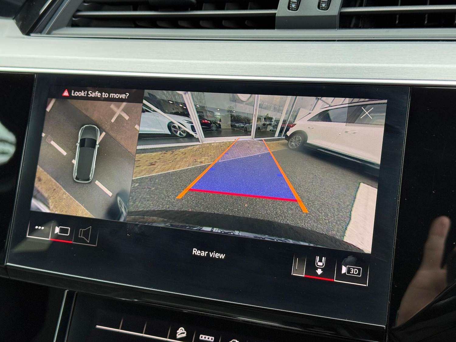 Used Audi e-tron 2021 for sale - 77411690: Photo 4