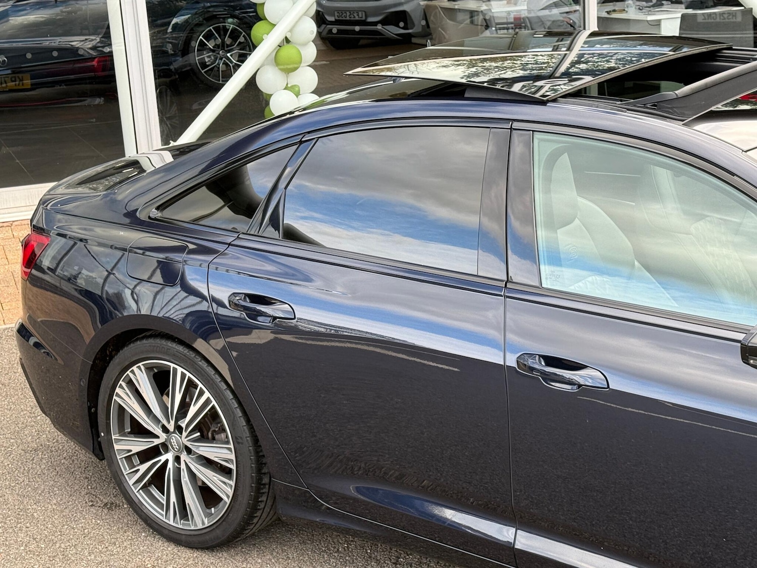 Used Audi A6 Saloon 2021 for sale - 76398585: Photo 12