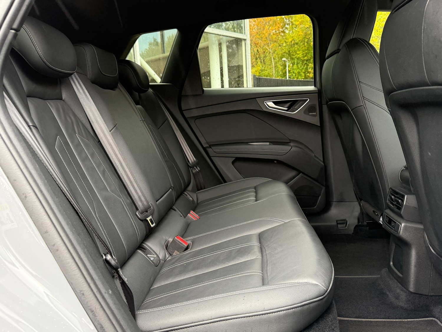 Used Audi Q4 e-tron 2021 for sale - 76457920: Photo 10