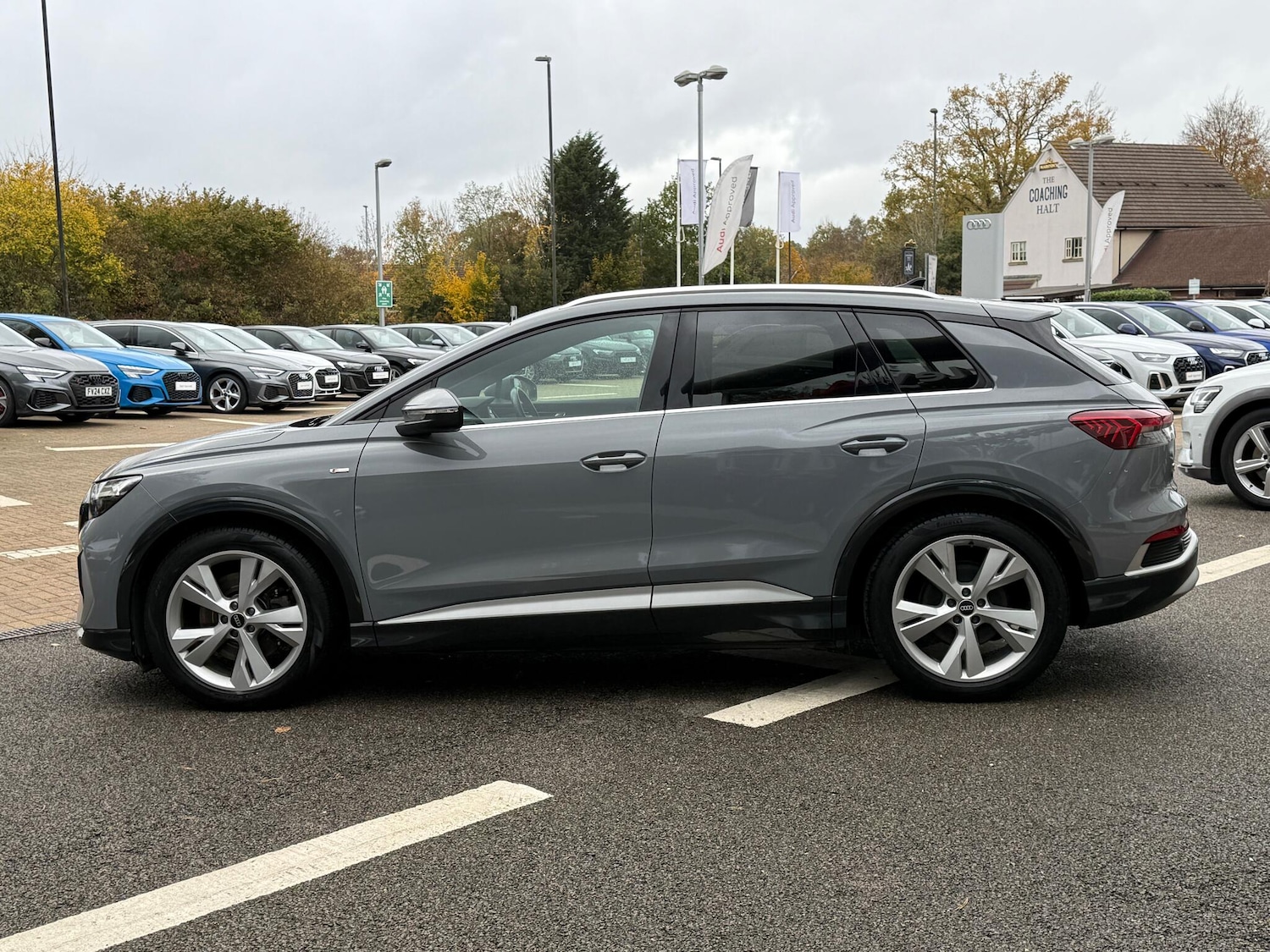 Used Audi Q4 e-tron 2021 for sale - 76457920: Photo 14