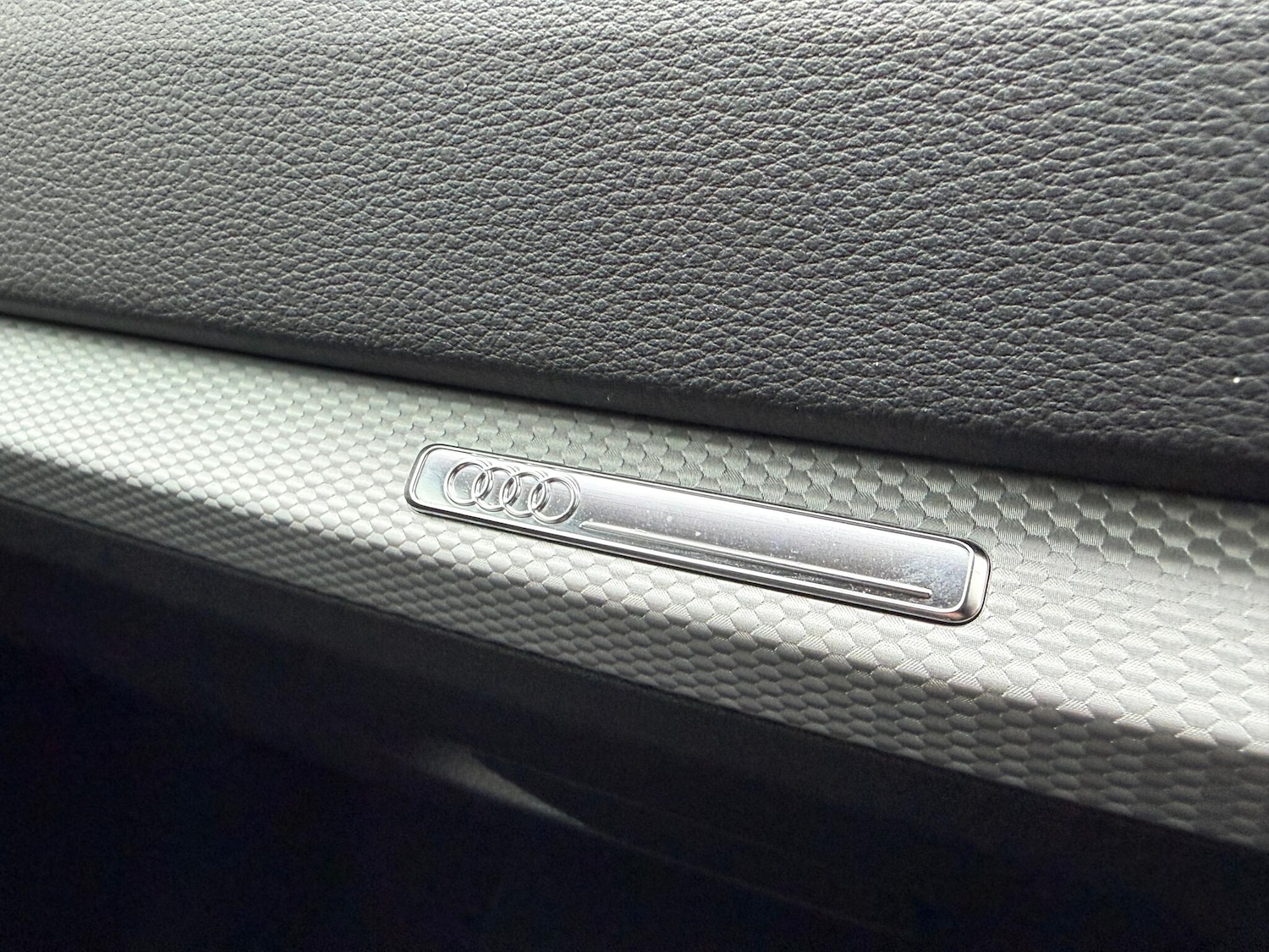 Used Audi Q2 for sale - 77331930: Photo 45