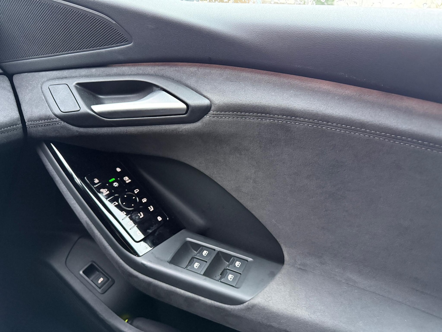 Used Audi Q6 e-tron 2025 for sale - 77410997: Photo 15