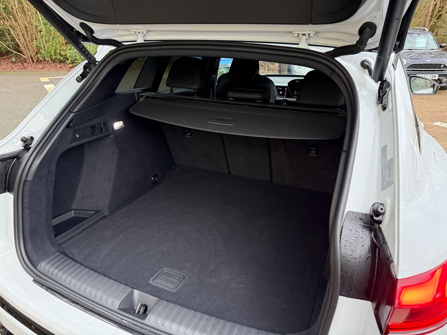 Used Audi Q6 e-tron 2025 for sale - 77410997: Photo 39