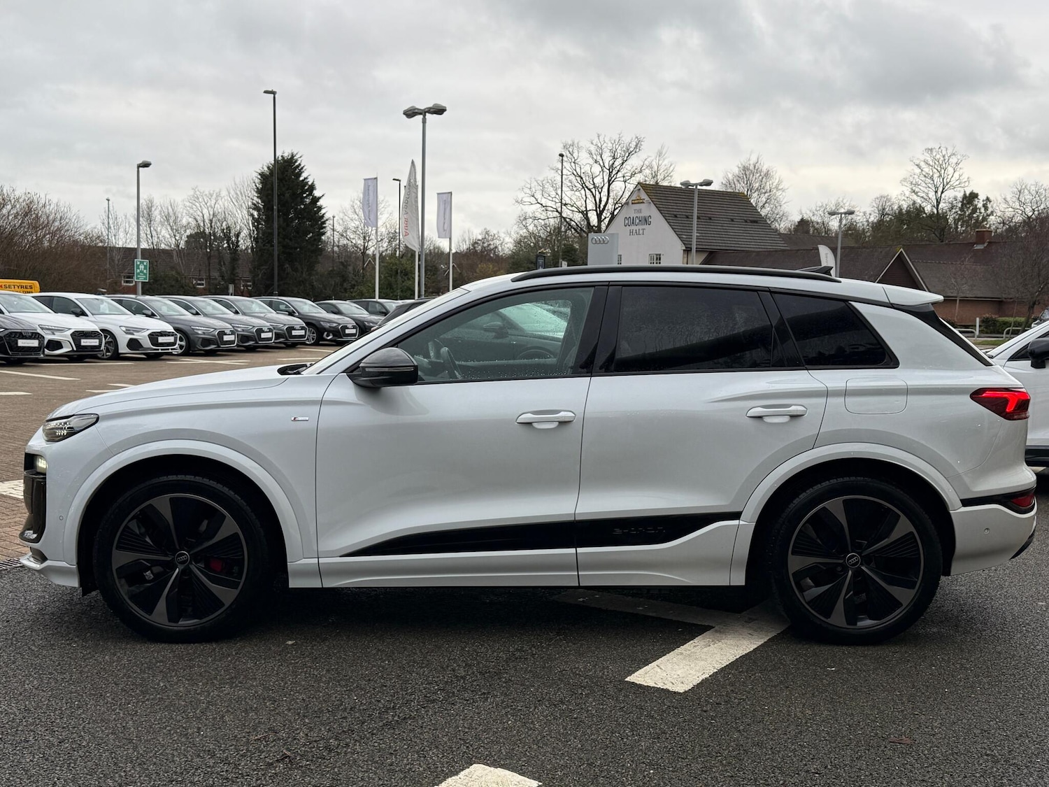 Used Audi Q6 e-tron 2025 for sale - 77410997: Photo 42