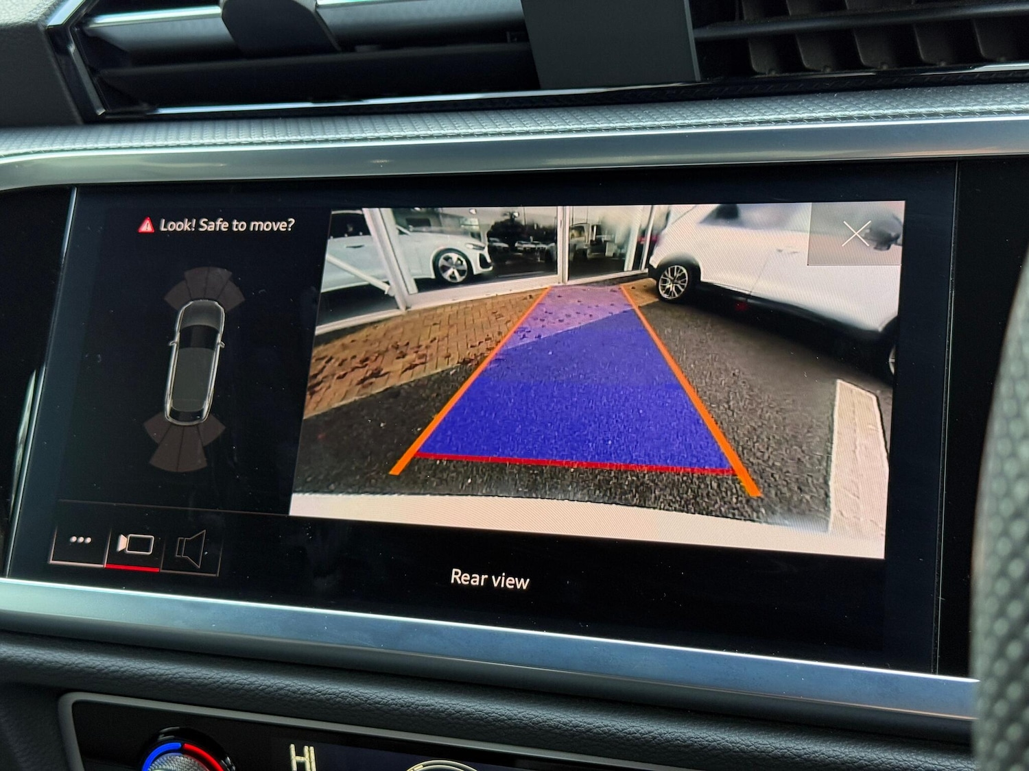 Used Audi Q3 2023 for sale - 77386642: Photo 4