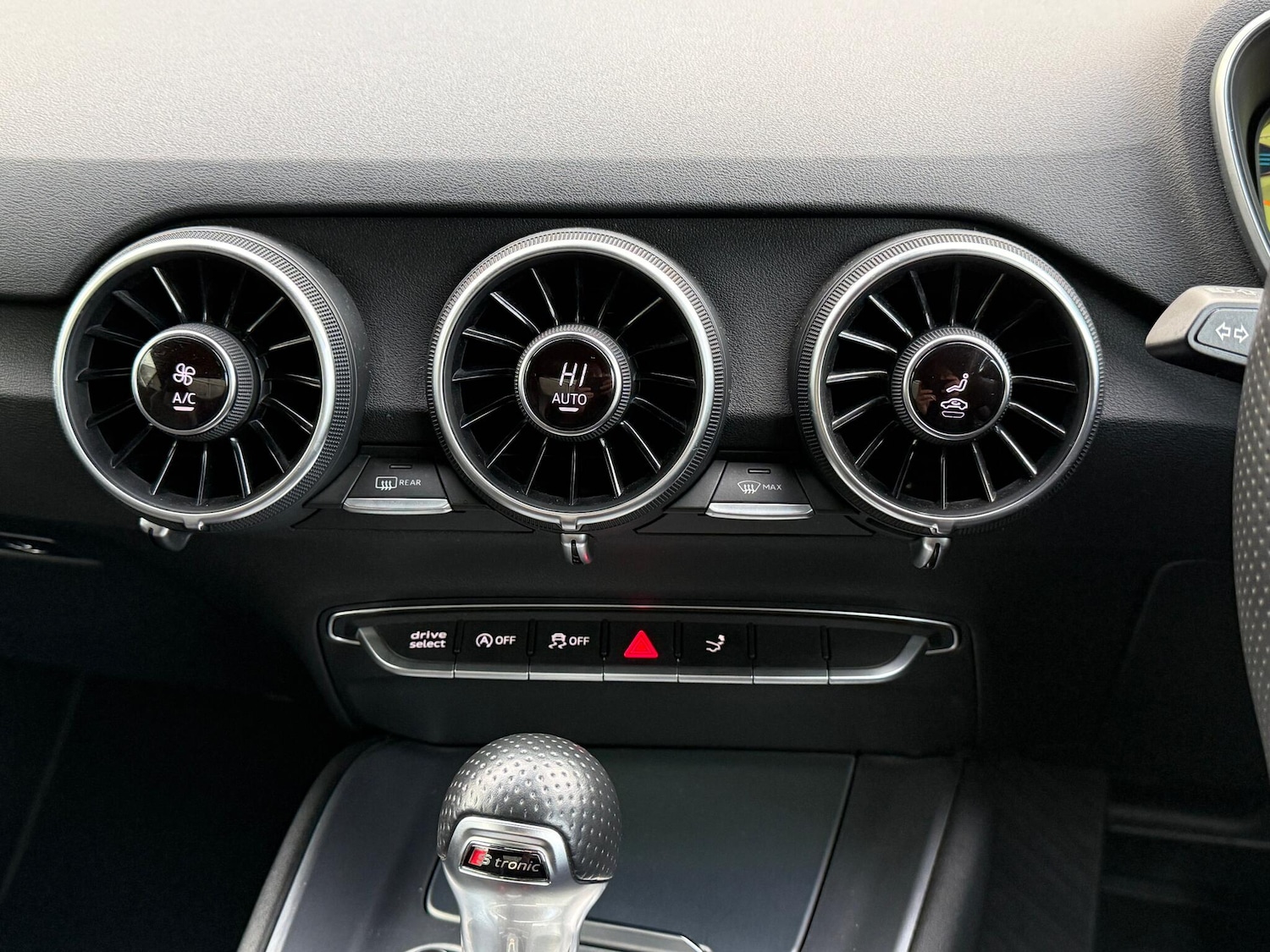 Used Audi TT 2022 for sale - 76597385: Photo 43