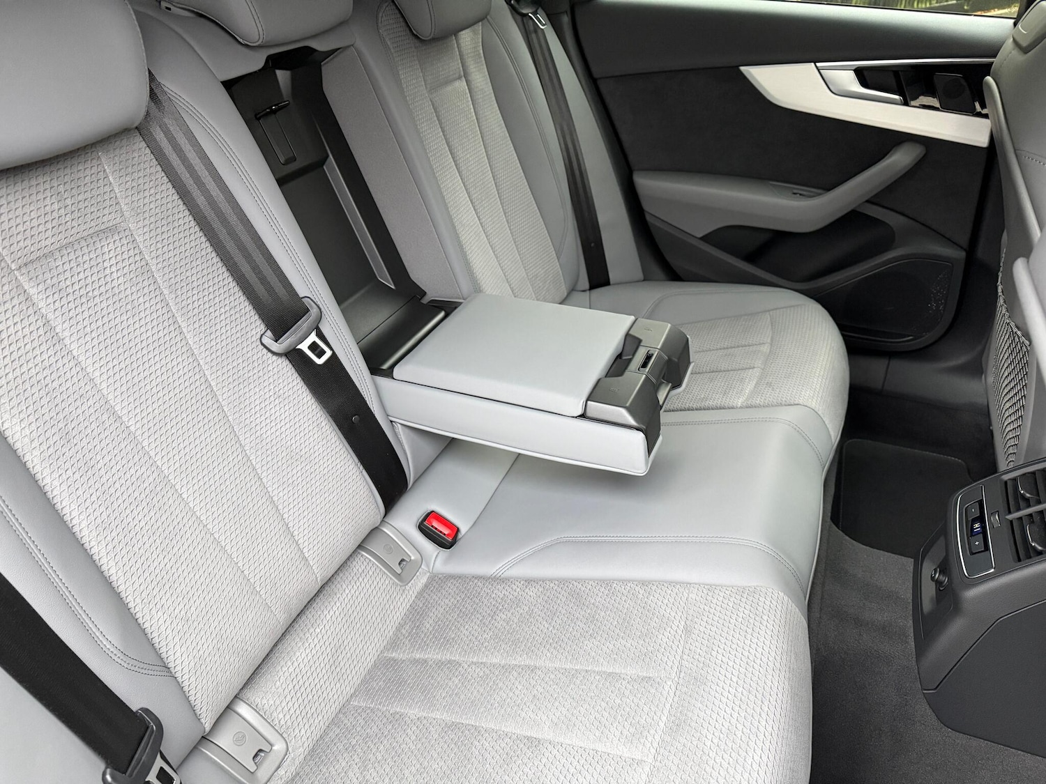 Used Audi A4 2023 for sale - 76965616: Photo 26