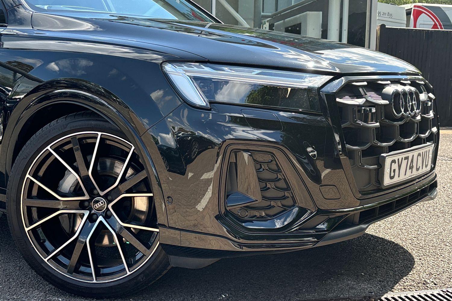 Used Audi Q7 for sale - 76729055: Photo 2