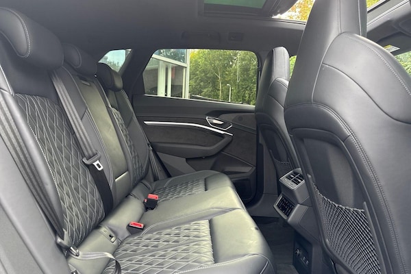 Used Audi e-tron 2021 for sale - 76349625: Photo 10