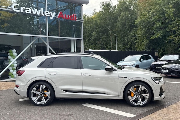 Used Audi e-tron 2021 for sale - 76349625: Photo 2