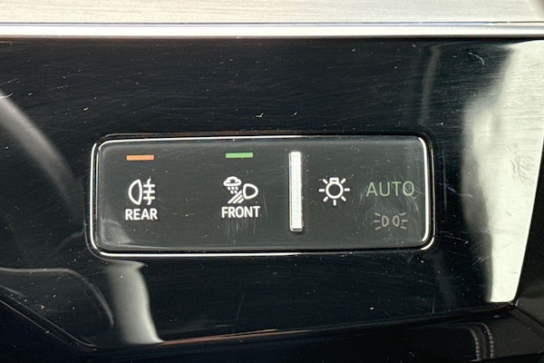 Used Audi e-tron 2021 for sale - 76349625: Photo 68