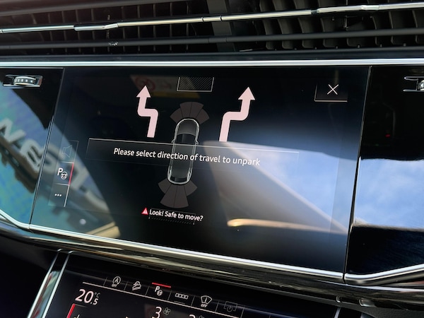Used Audi Q8 2022 for sale - 76122698: Photo 24