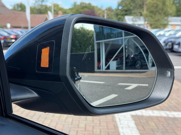 Used Audi Q8 2022 for sale - 76122698: Photo 64