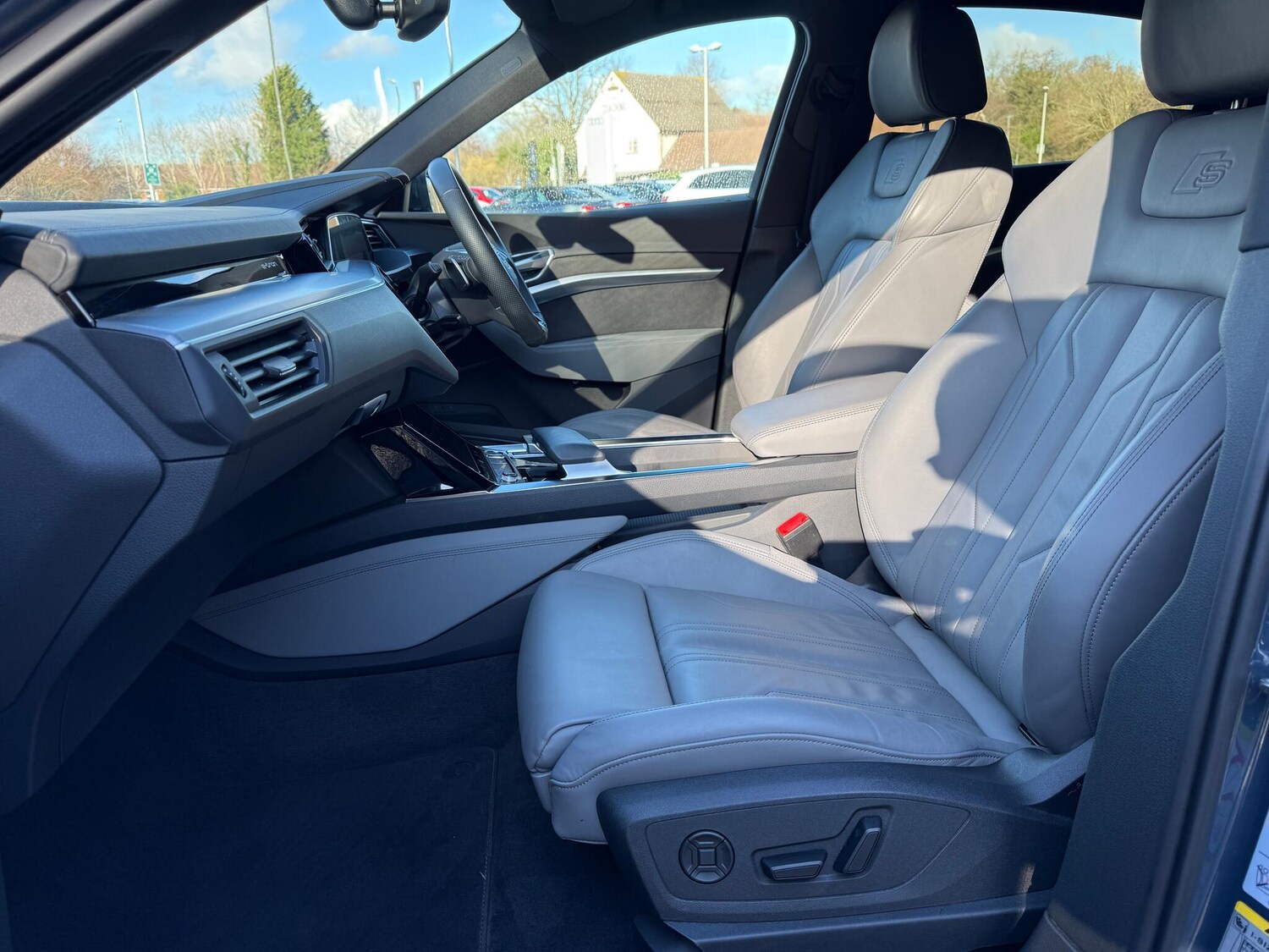 Used Audi e-tron 2022 for sale - 77496329: Photo 20