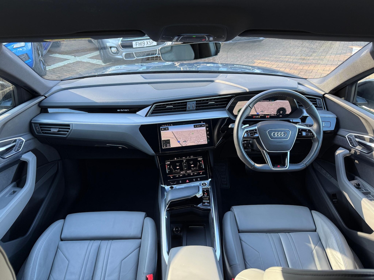 Used Audi e-tron 2022 for sale - 77496329: Photo 3