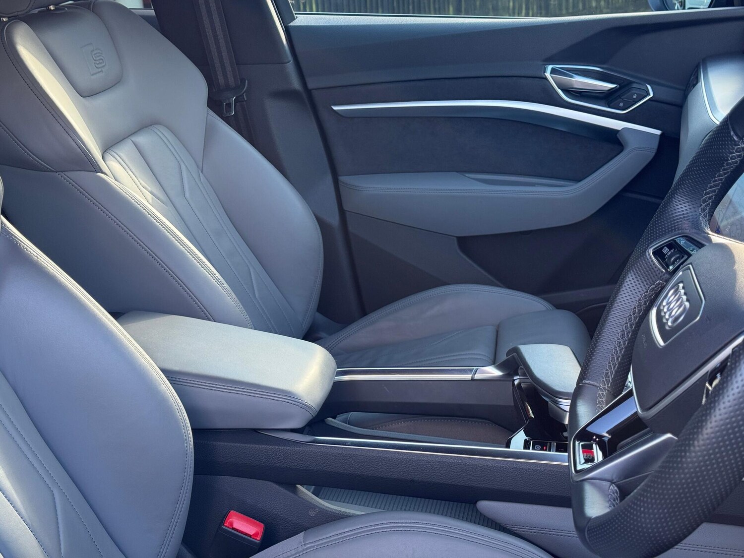 Used Audi e-tron 2022 for sale - 77496329: Photo 42