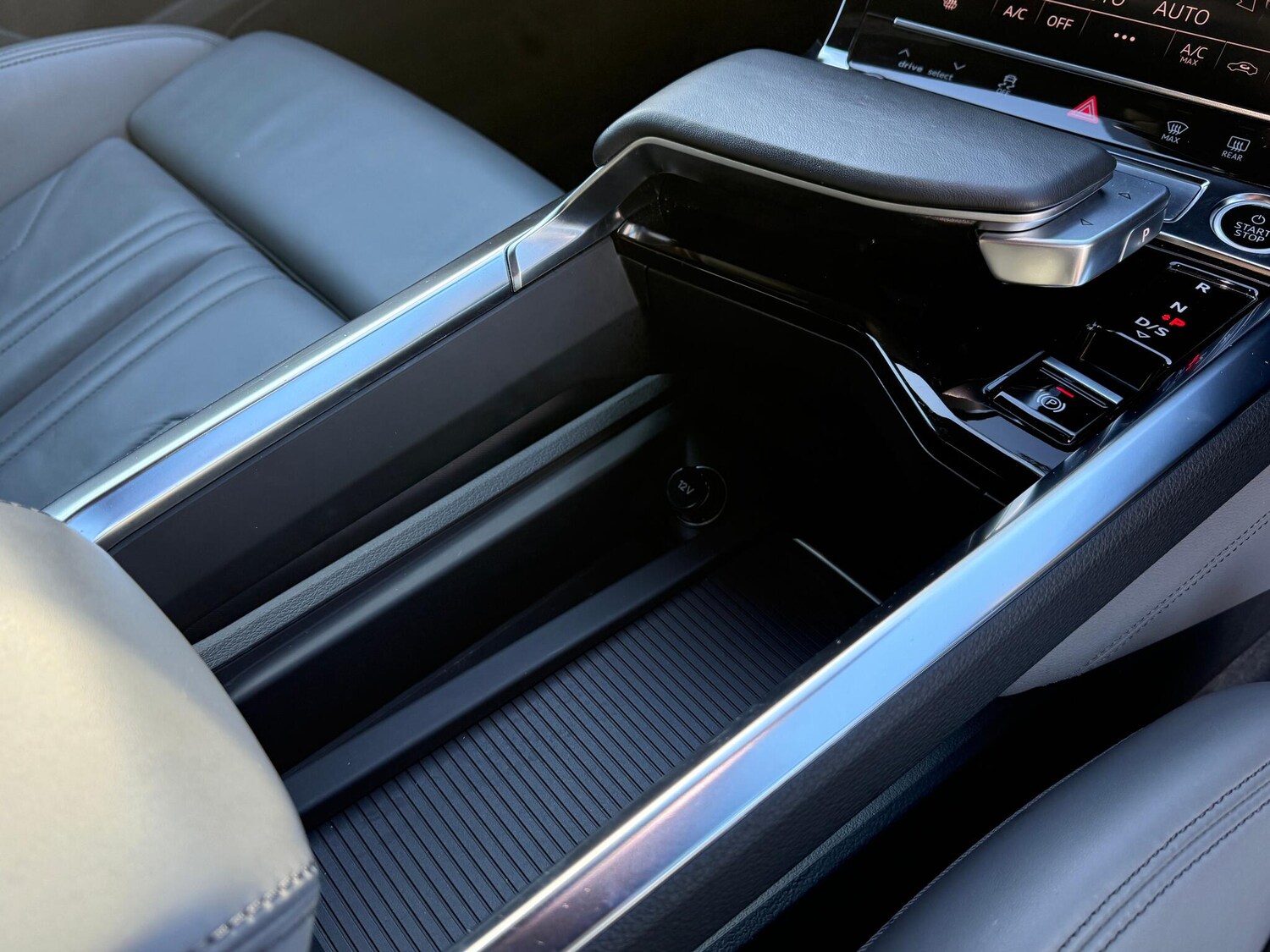 Used Audi e-tron 2022 for sale - 77496329: Photo 44