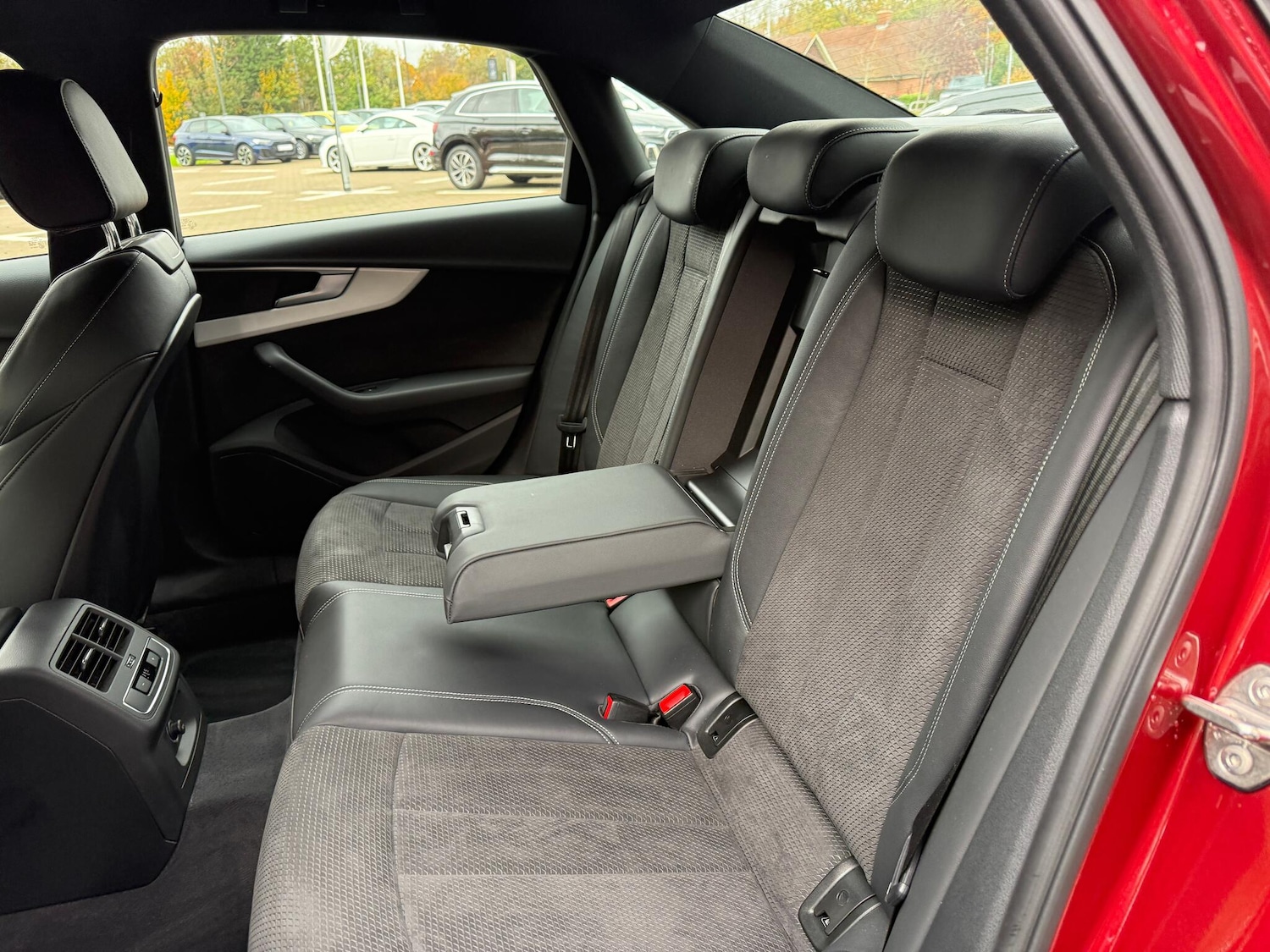Used Audi A4 2019 for sale - 76499468: Photo 45
