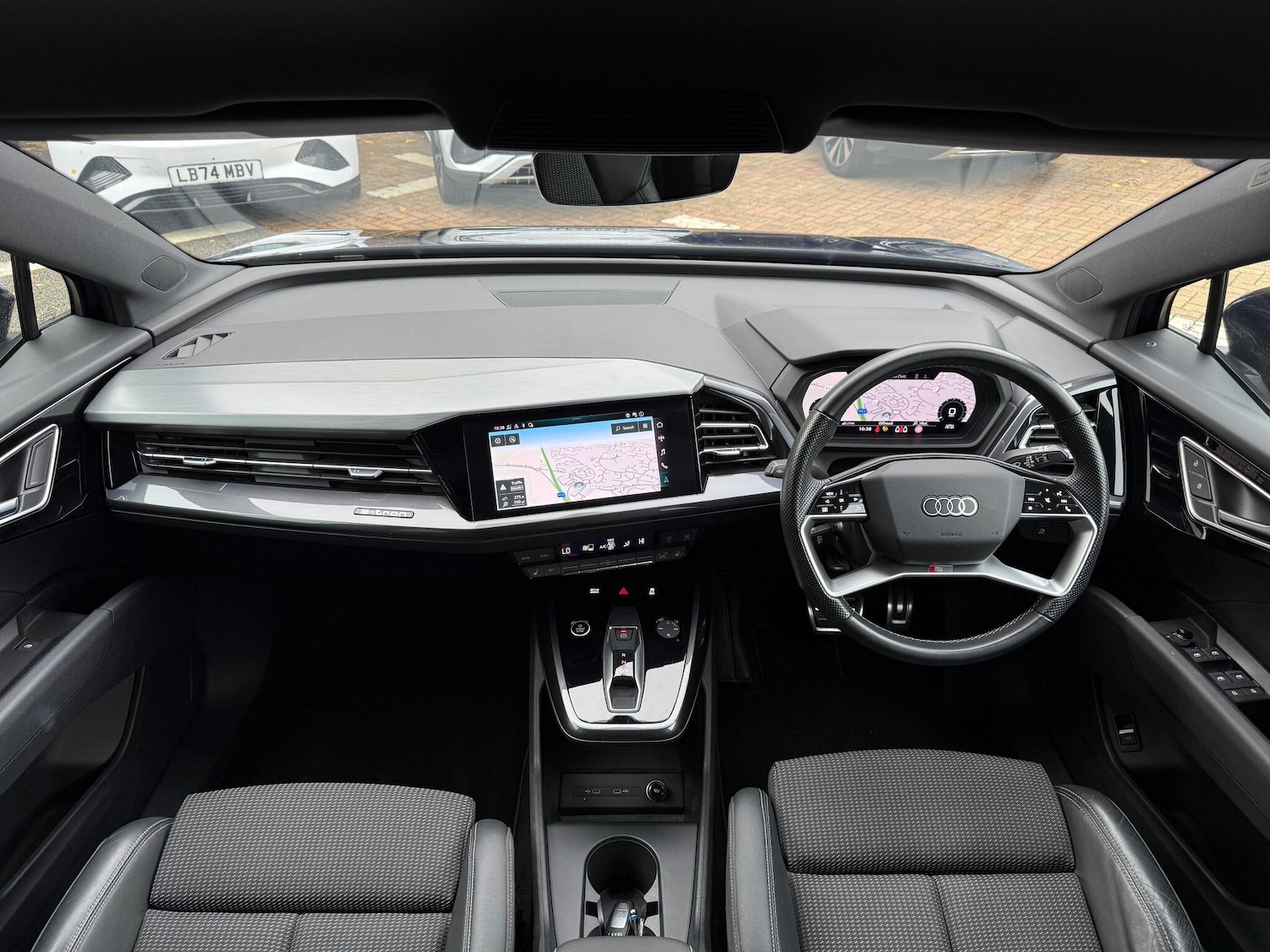 Used Audi Q4 e-tron 2021 for sale - 76473334: Photo 3