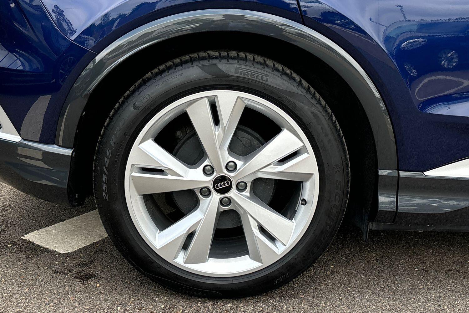 Used Audi Q4 e-tron 2023 for sale - 76371085: Photo 12