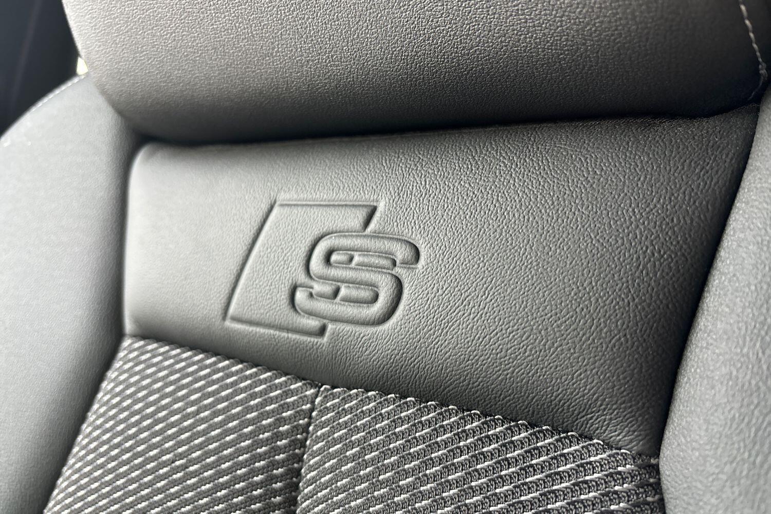 Used Audi Q4 e-tron 2023 for sale - 76371085: Photo 45