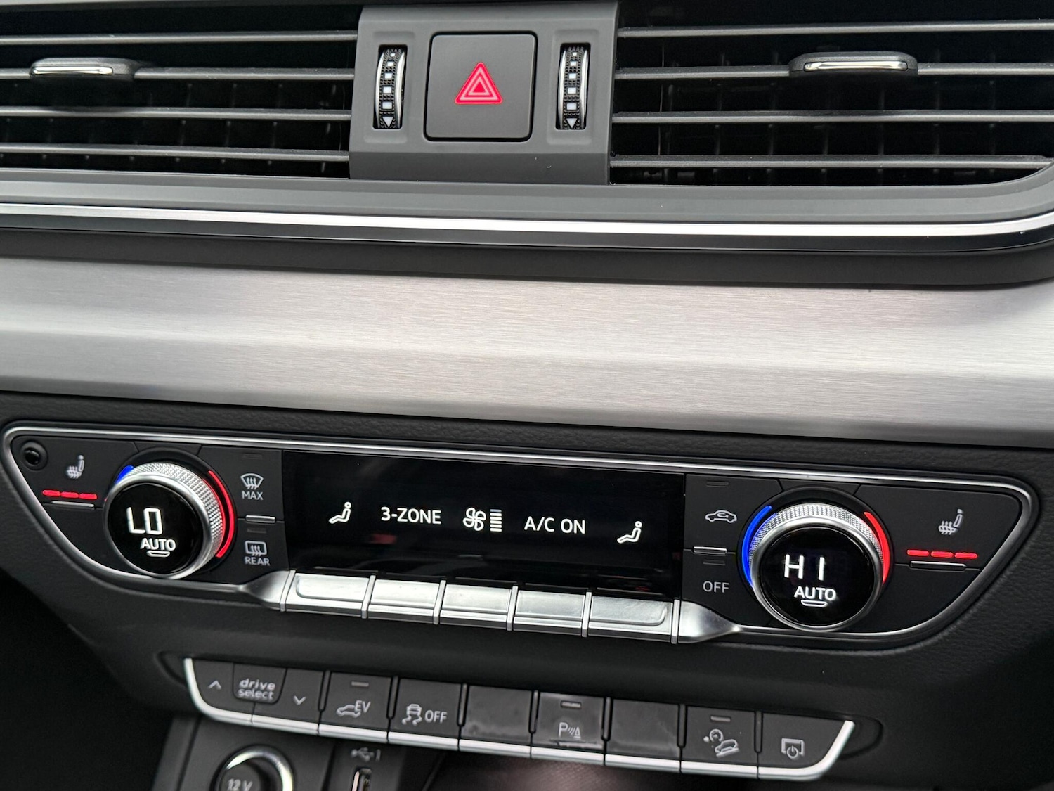 Used Audi Q5 2020 for sale - 77278943: Photo 55