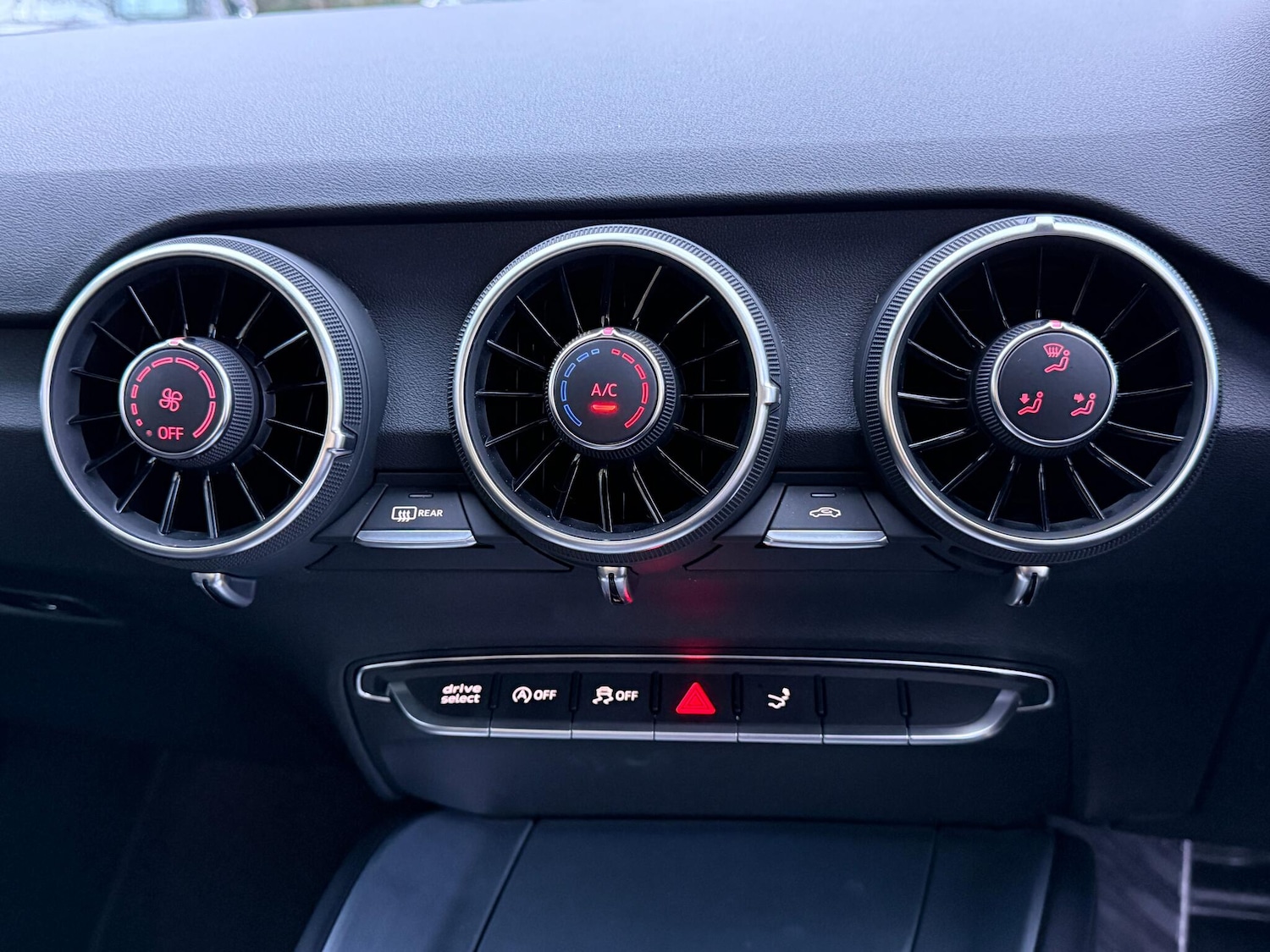 Used Audi TT 2023 for sale - 76913523: Photo 34