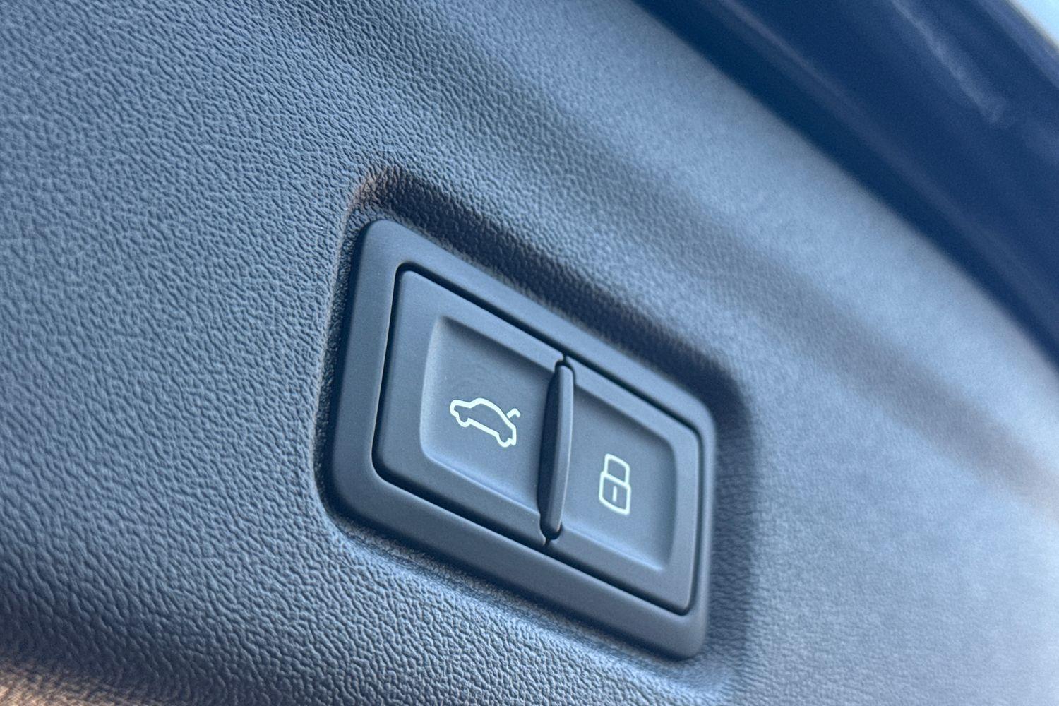 Used Audi Q6 e-tron 2024 for sale - 77029853: Photo 17