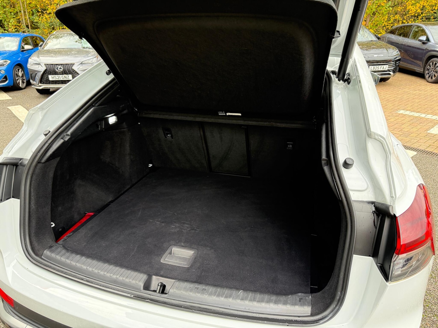 Used Audi Q4 e-tron 2021 for sale - 76484970: Photo 43