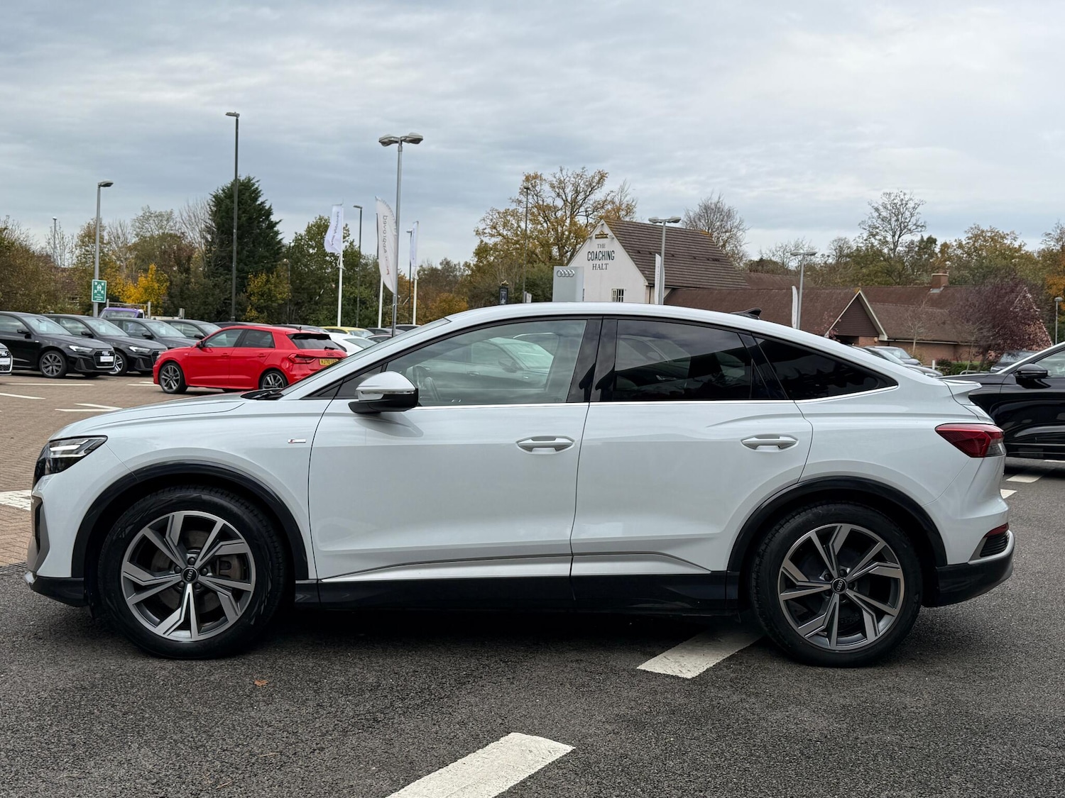 Used Audi Q4 e-tron 2021 for sale - 76484970: Photo 46