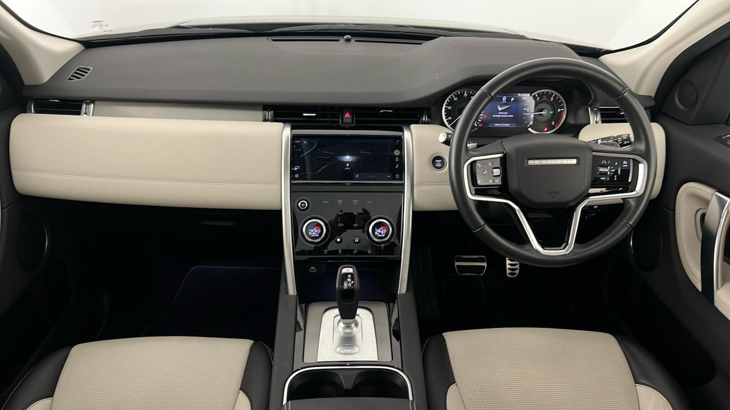 Used Land Rover Discovery Sport 2022 for sale - 77293402: Photo 4