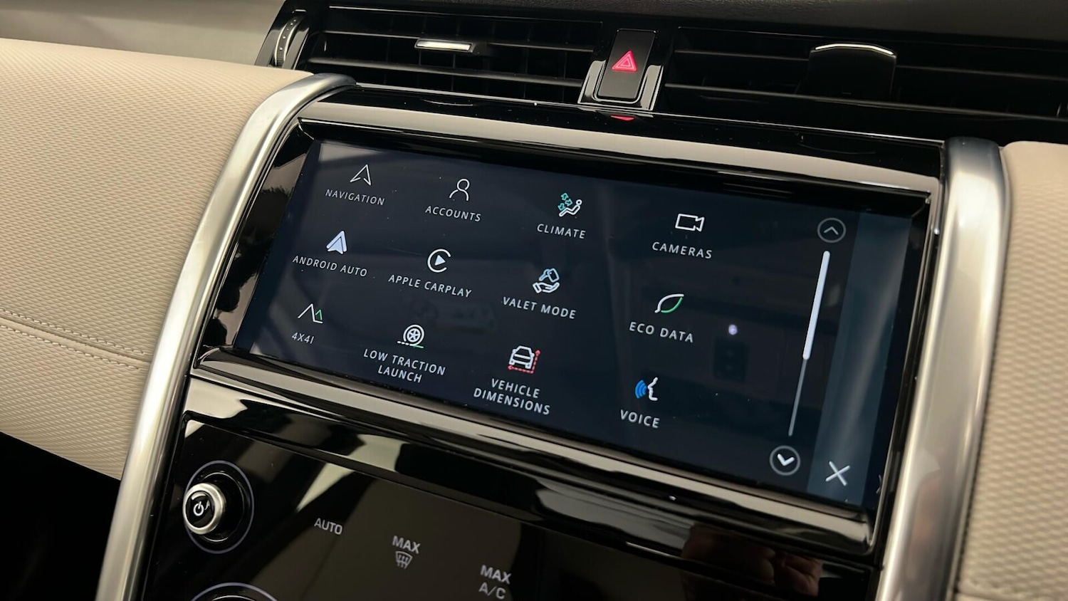 Used Land Rover Discovery Sport 2022 for sale - 77293402: Photo 44