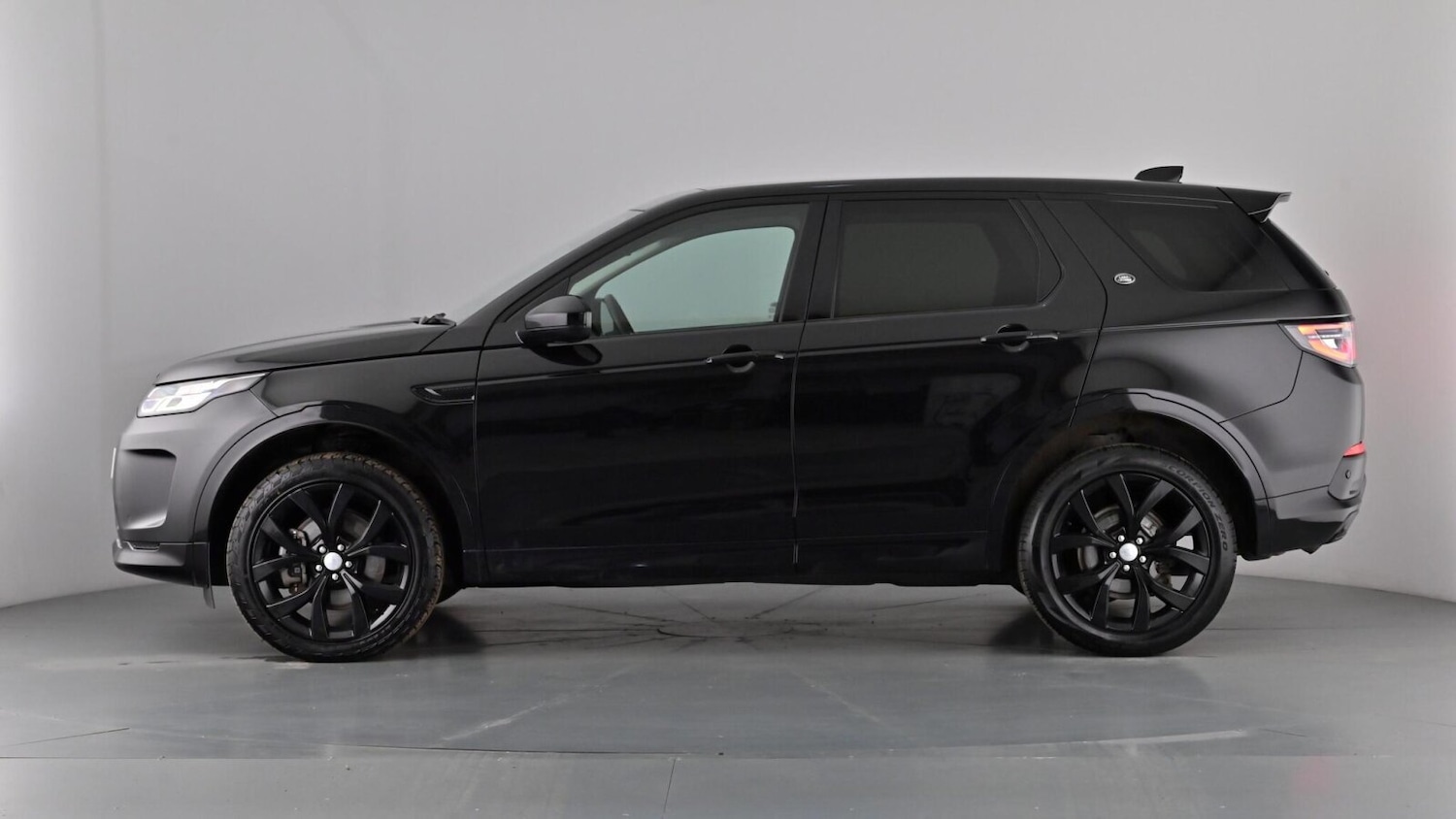 Used Land Rover Discovery Sport 2022 for sale - 77293402: Photo 61