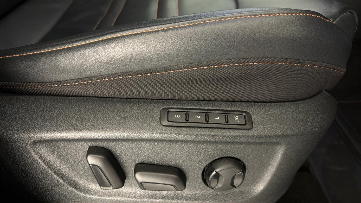 Used Cupra Ateca 2023 for sale - 78049783: Photo 35