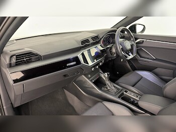 Used Audi Q3 2023 for sale - 78364422: Photo