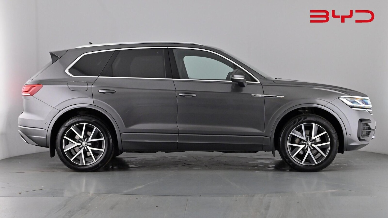 Used Volkswagen Touareg 2019 for sale - 77293455: Photo 2