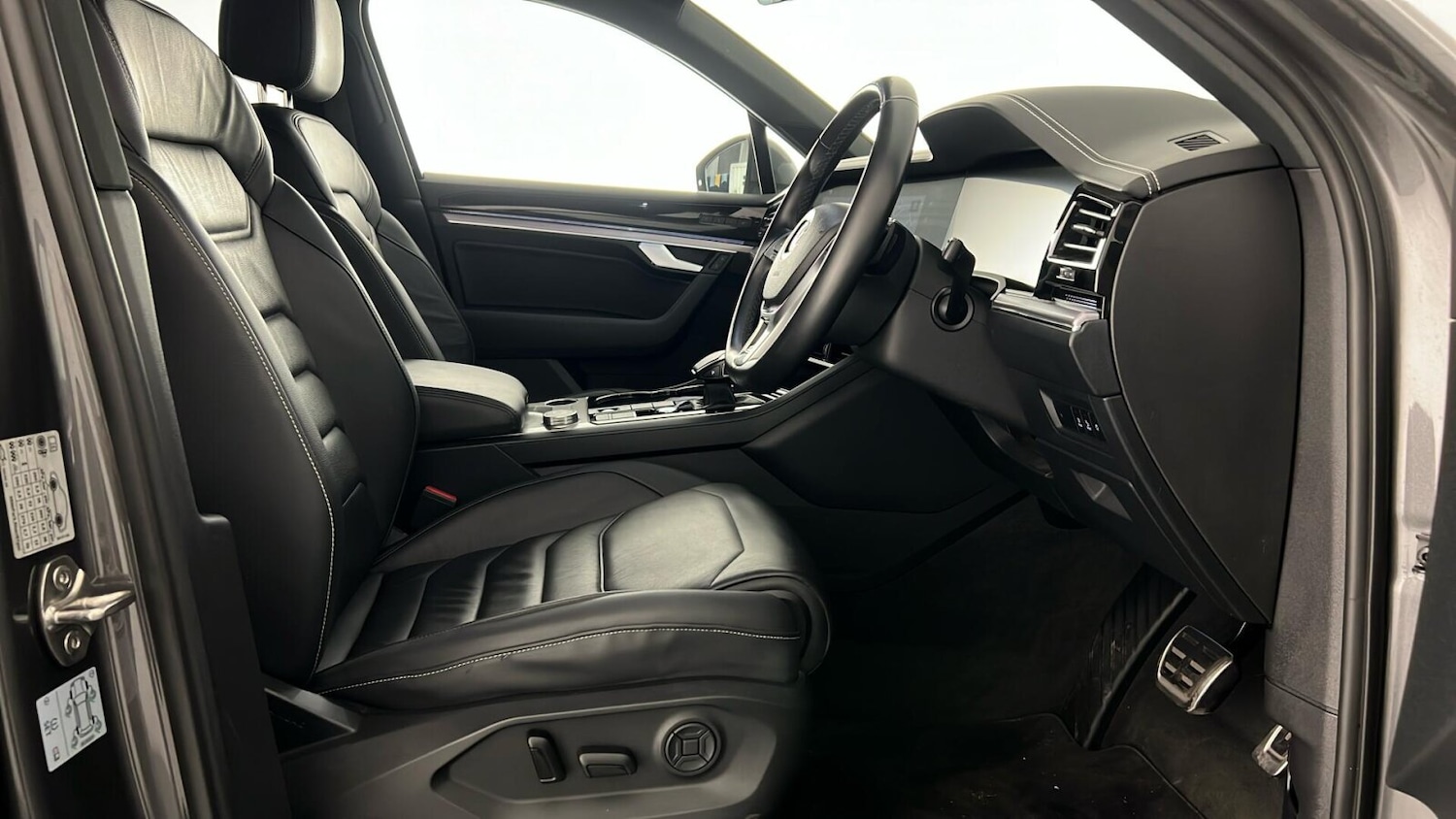 Used Volkswagen Touareg 2019 for sale - 77293455: Photo 26