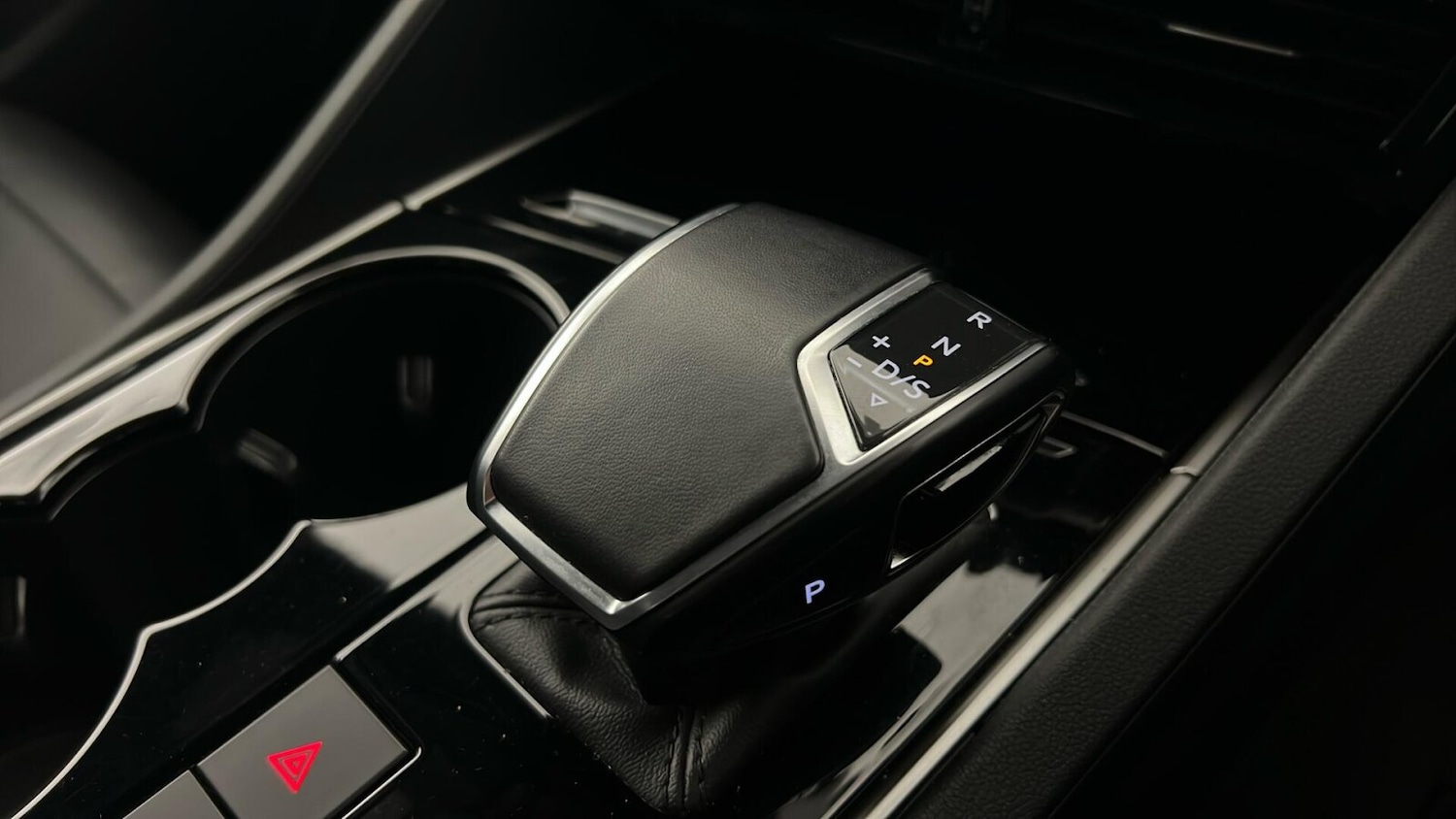 Used Volkswagen Touareg 2019 for sale - 77293455: Photo 34