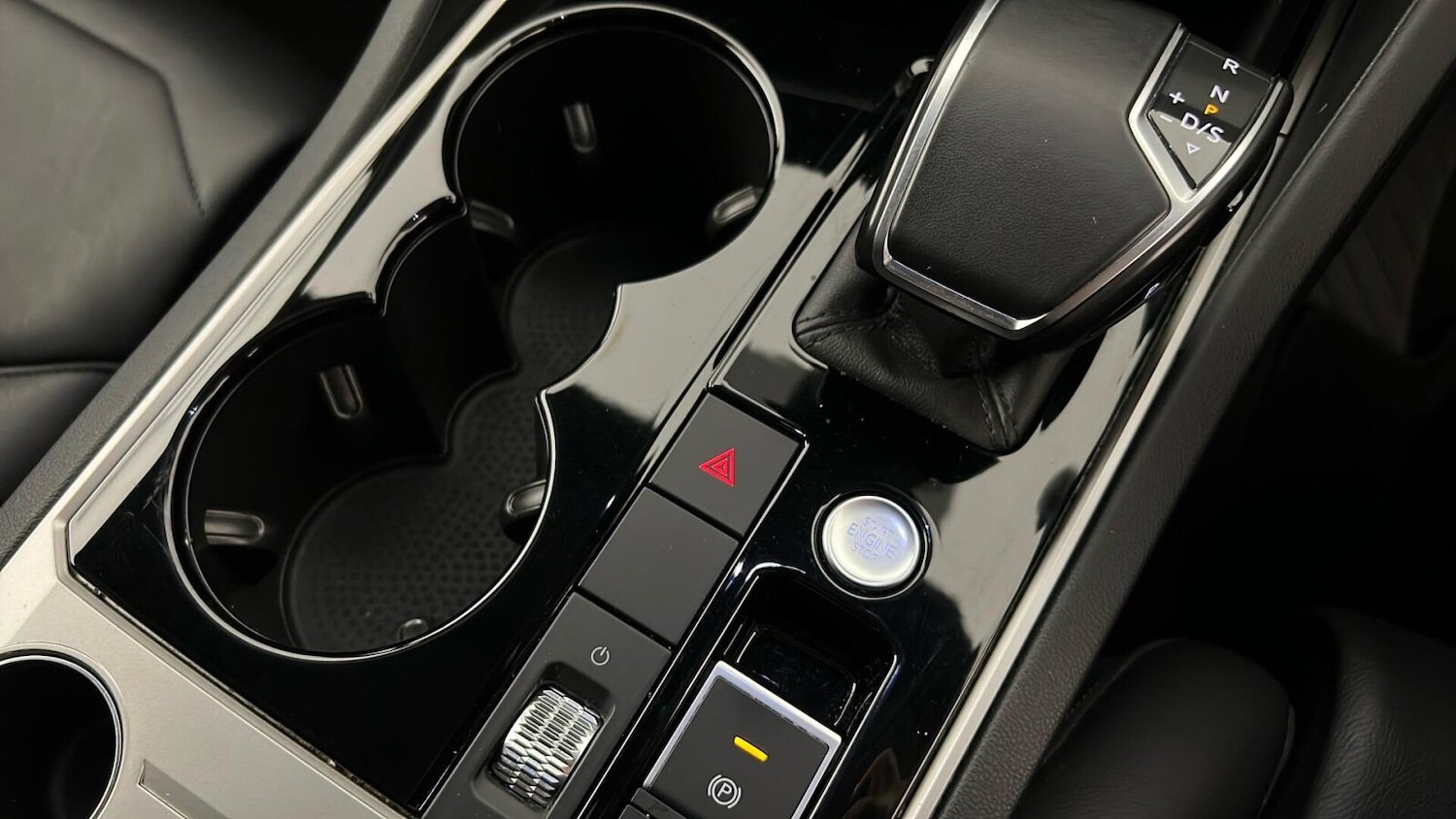 Used Volkswagen Touareg 2019 for sale - 77293455: Photo 39