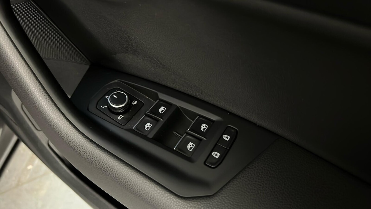 Used Volkswagen Touareg 2019 for sale - 77293455: Photo 42