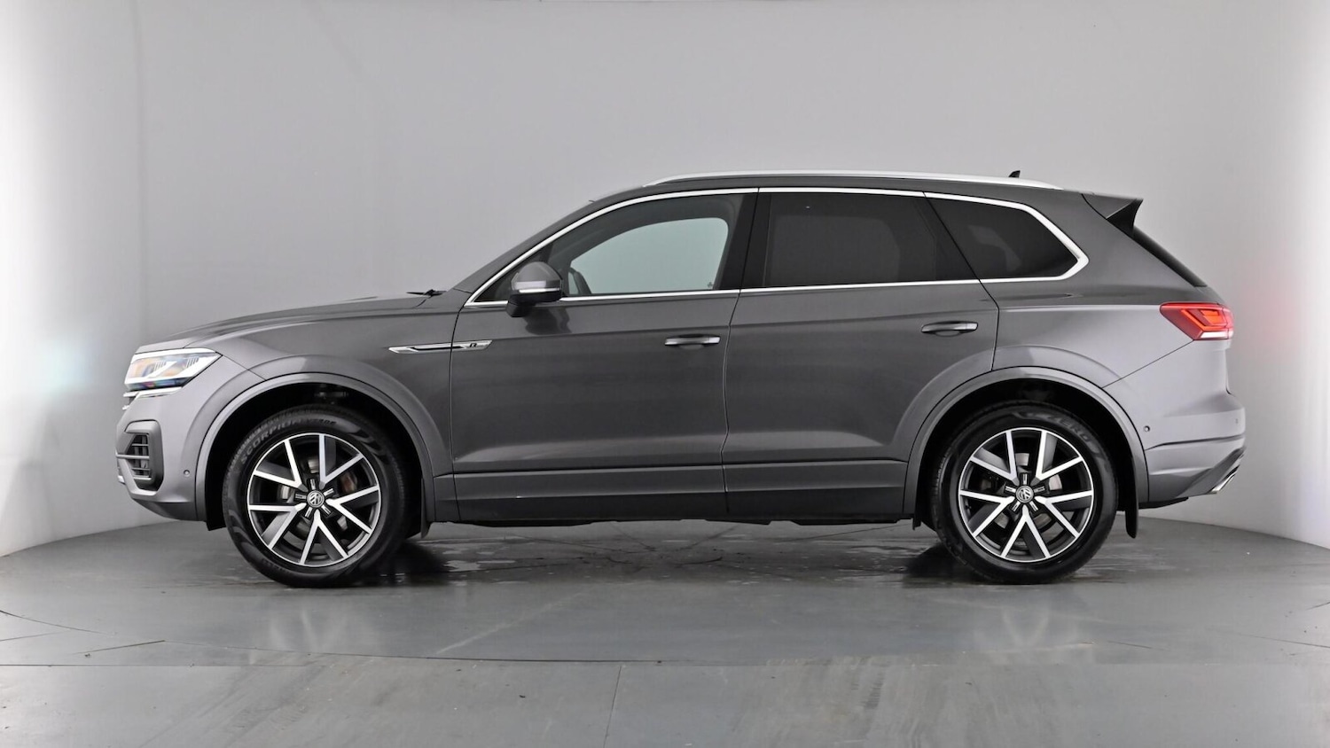 Used Volkswagen Touareg 2019 for sale - 77293455: Photo 59