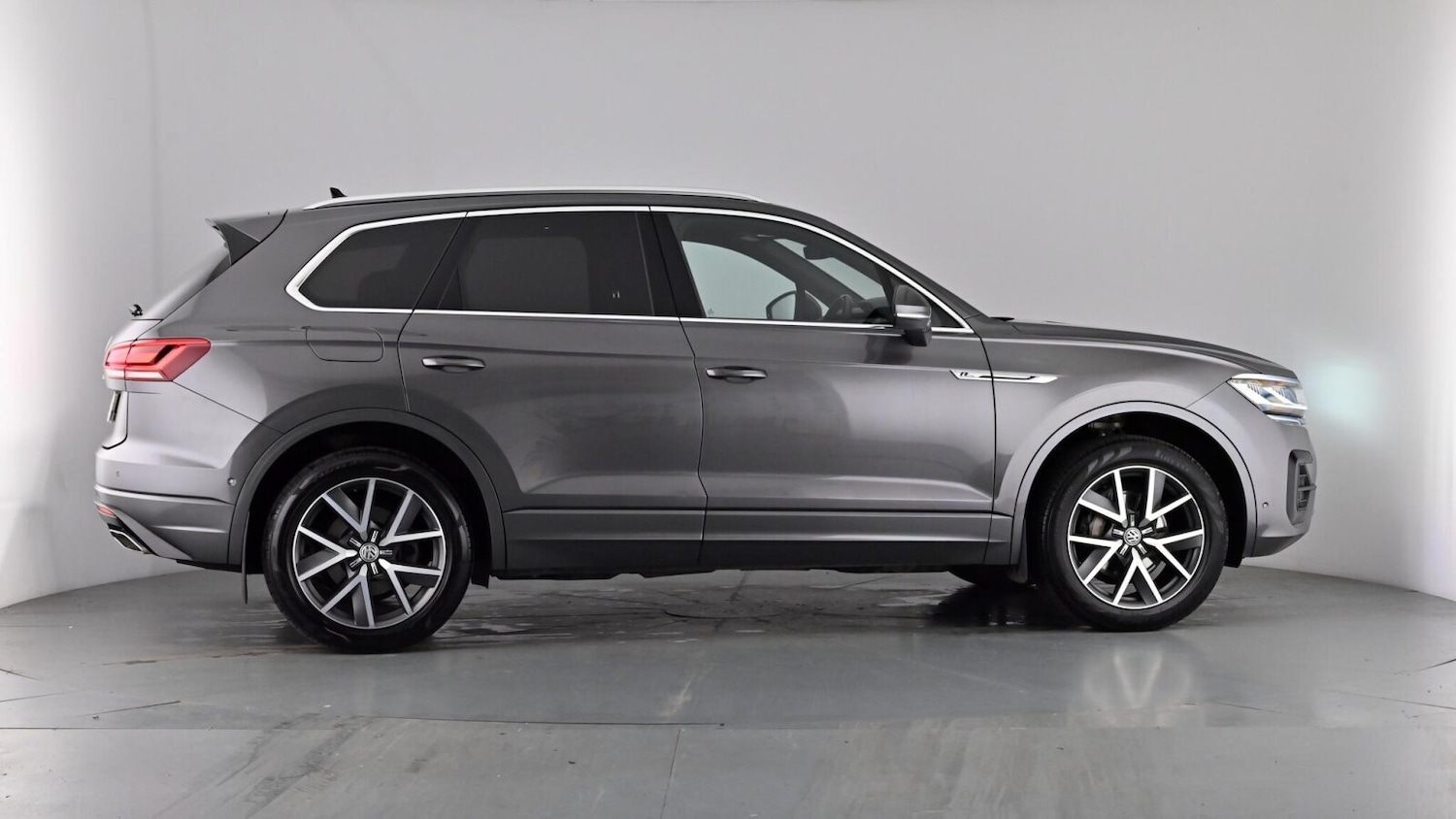 Used Volkswagen Touareg 2019 for sale - 77293455: Photo 76