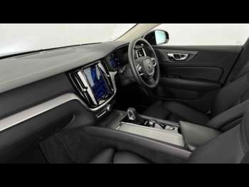 Used Volvo V60 2023 for sale - 74914776: Photo