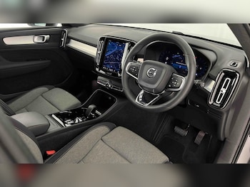 Used Volvo XC40 2023 for sale - 75405978: Photo