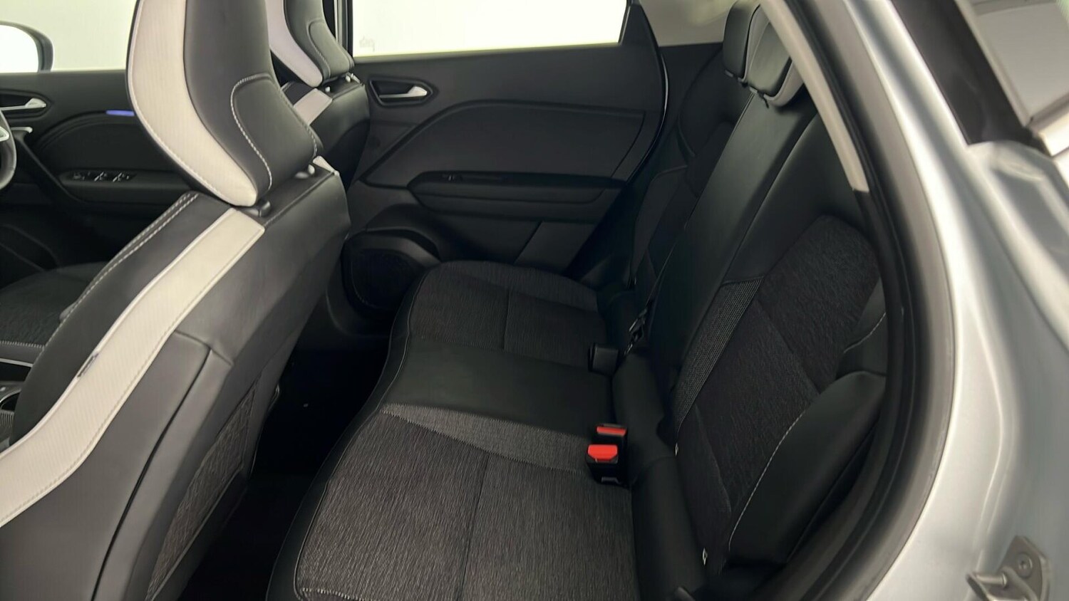 Used Renault Captur 2023 for sale - 76140056: Photo 20